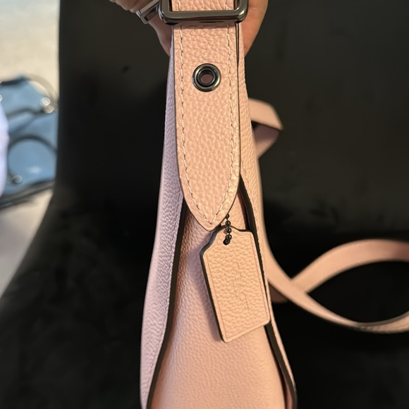 EUC COACH Pebbled Leather Small Duffle Bag Crossbody (21377) - Picture 2 of 7